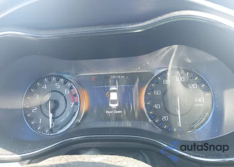 2015 Chrysler 200 S из США, поврежденный, VIN 1C3CCCBB7FN608828